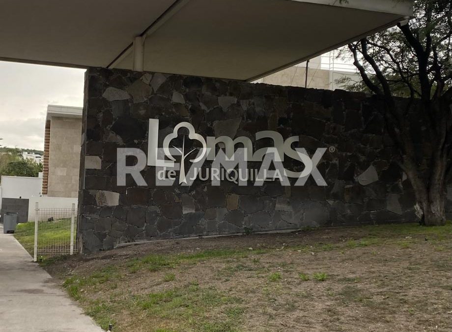 TERRENO EN VENTA  LOMAS DE JURIQUILLA