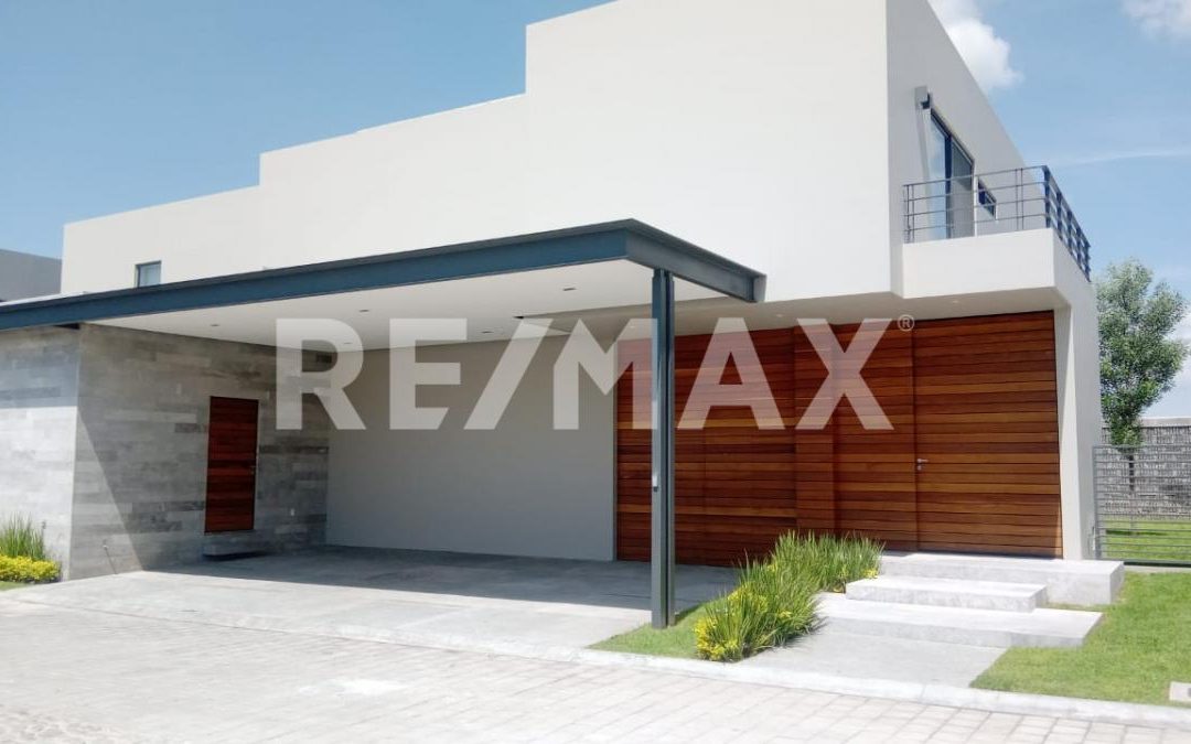 Casa en condominio en renta, en Jurica