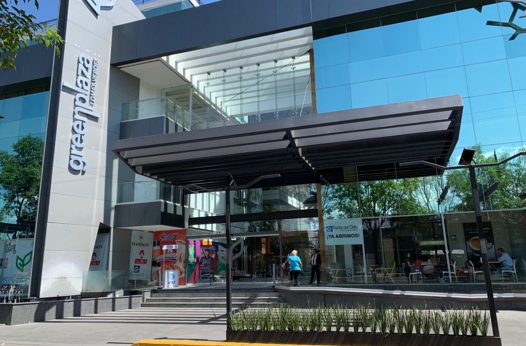 Plaza Comercial en Renta