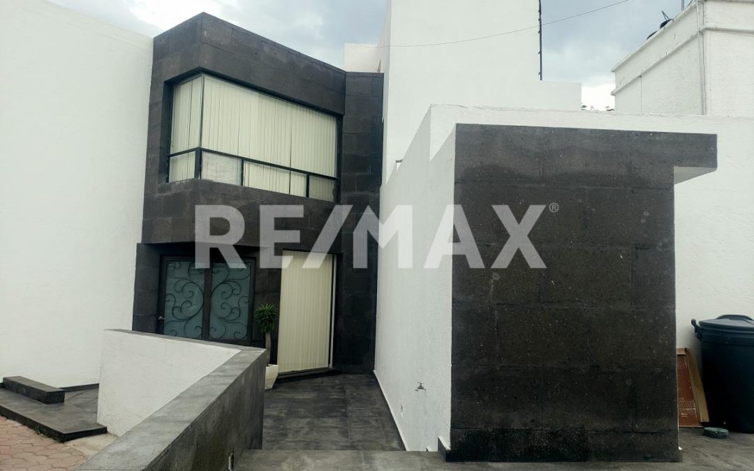 VENTA DE CASA EN VILLAS DEL MESON